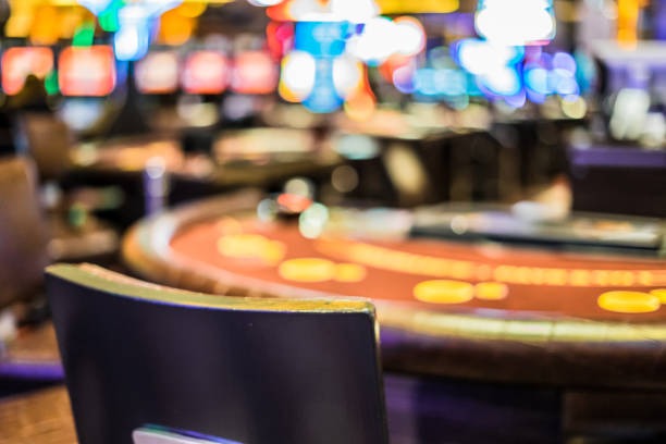 okbet mobile app interface showing sportsbook and live-dealer game options